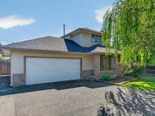 869 Nicholls Rd, Campbell River