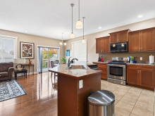 1064 Cordero Cres - open space living area