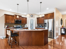 1064 Cordero Cres - kitchen looking in