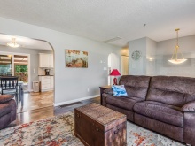BCO-502BirchStS_CampbellRiver living room