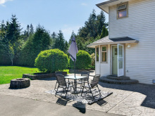 869 Nicholls Rd, Campbell River