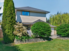 869 Nicholls Rd, Campbell River