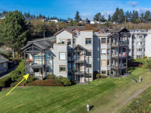 #1204 27 Island Hwy S, Campbell River