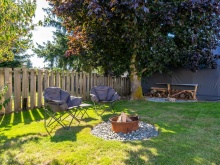 BCO-502BirchStS_CampbellRiver firepit in backyard
