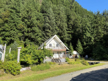 406 Ferris Rd Zeballos