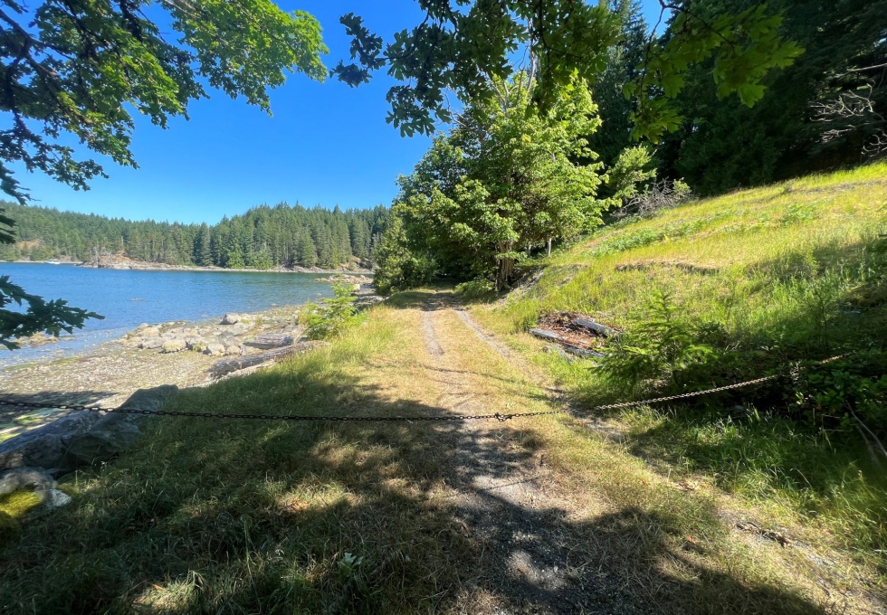 BCO-LotsA&BGraniteBay-QuadraIsland