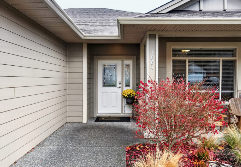 1064 Cordero Cres - front door
