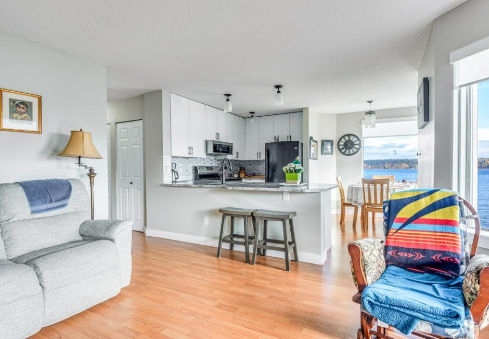 #1204 27 Island Hwy S, Campbell River