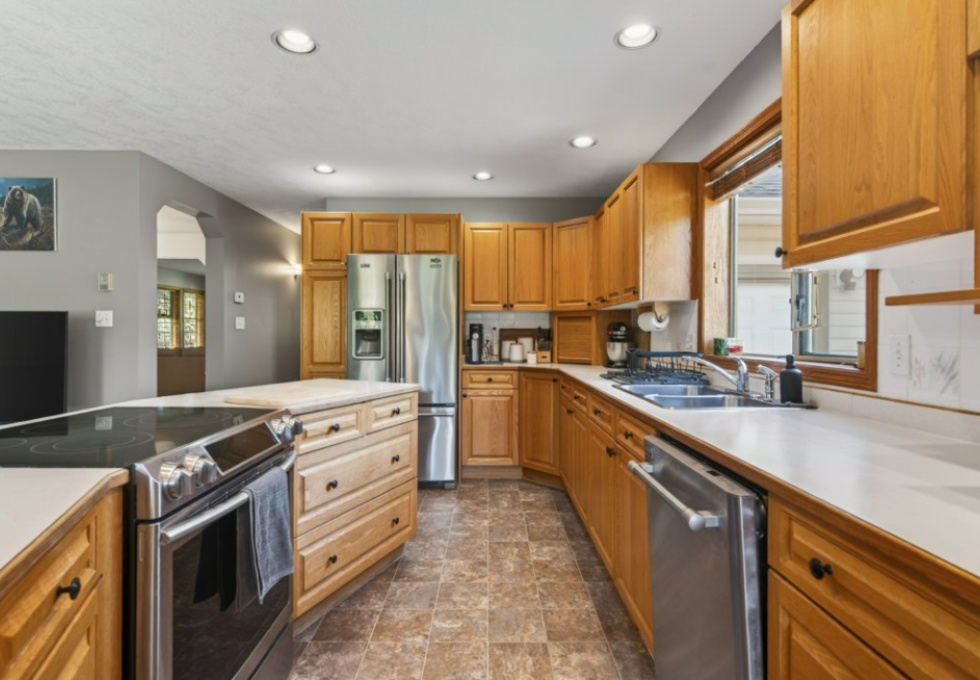 869 Nicholls Rd, Campbell River
