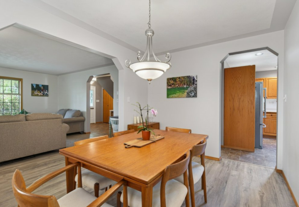 869 Nicholls Rd, Campbell River
