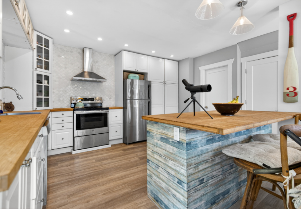 276 Winter Harbour Rd