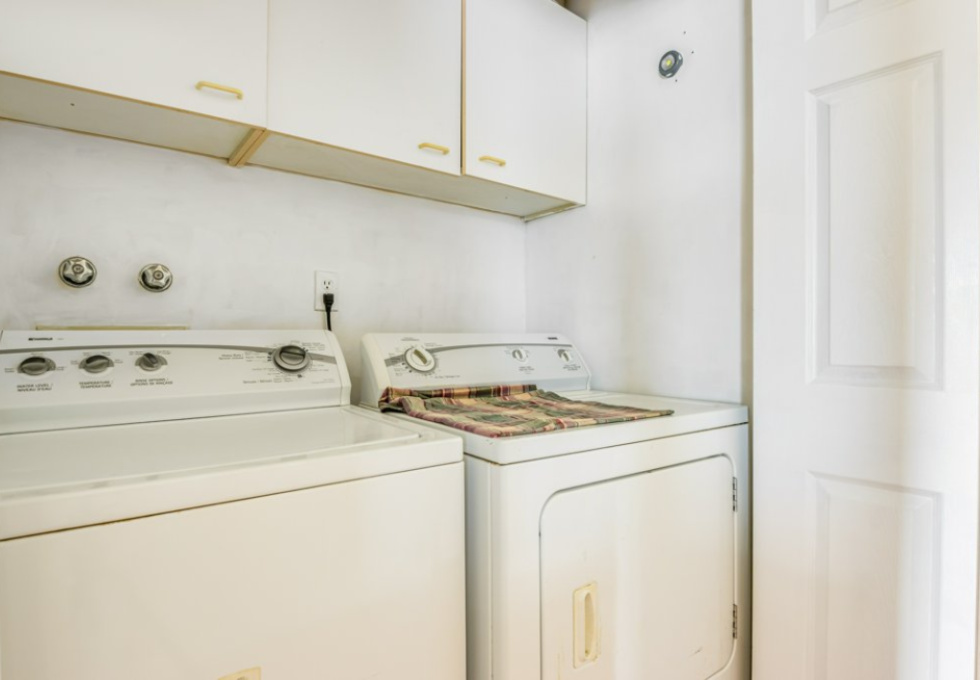 #1204 27 Island Hwy S, Campbell River