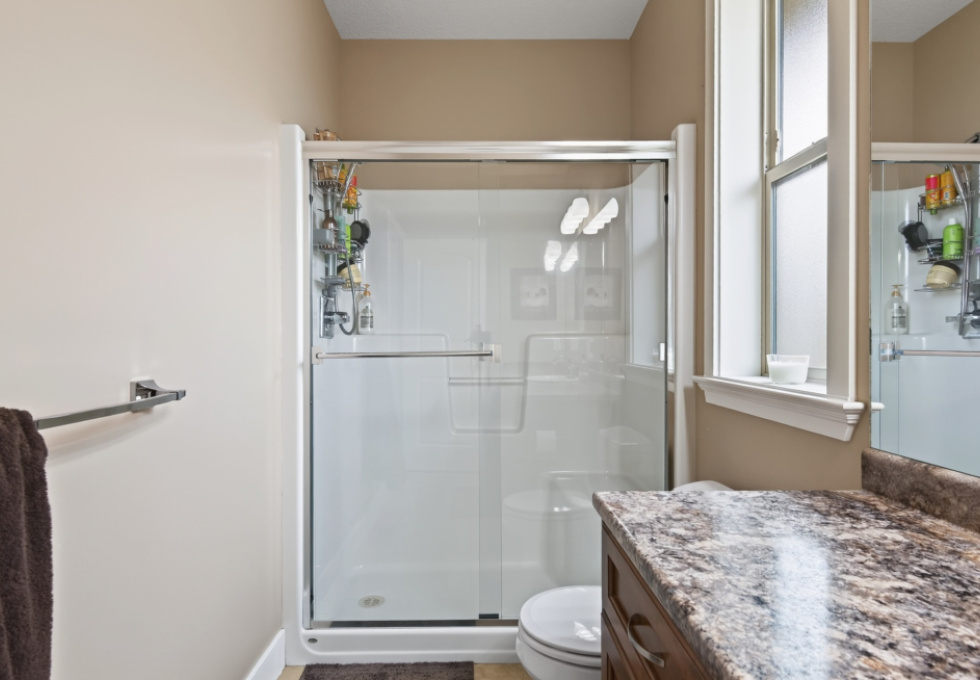 1064 Cordero Cres - primary bedroom ensuite shower