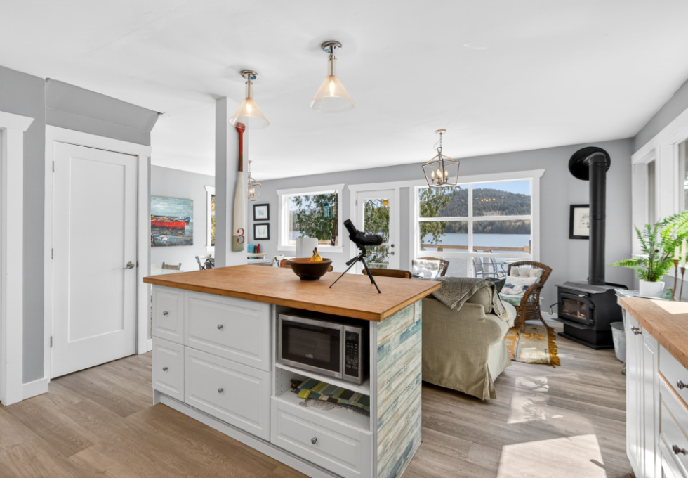 276 Winter Harbour Rd