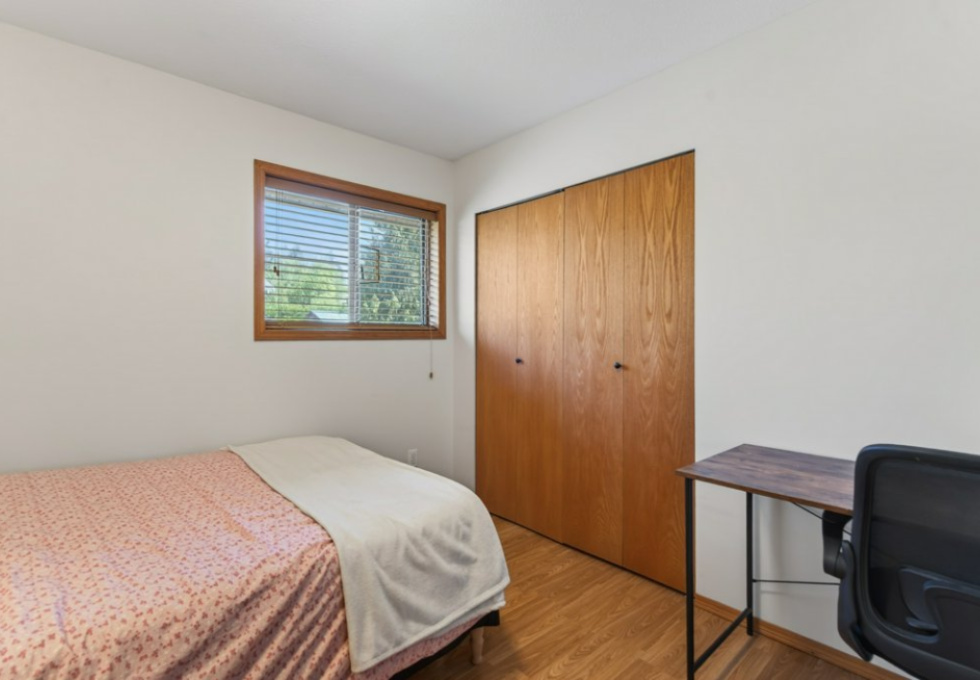 869 Nicholls Rd, Campbell River
