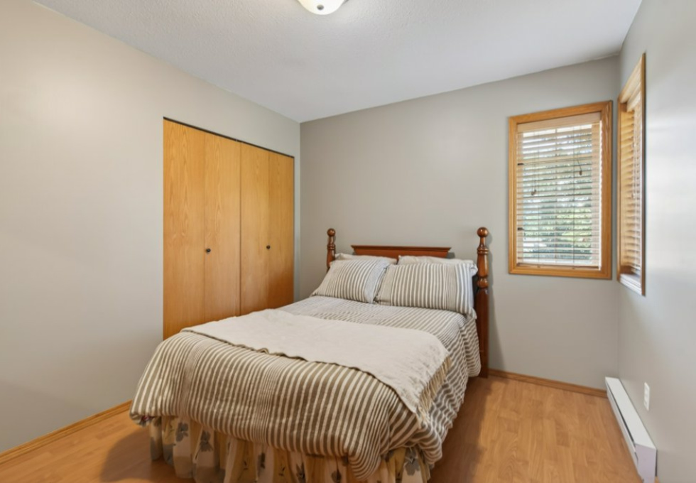 869 Nicholls Rd, Campbell River