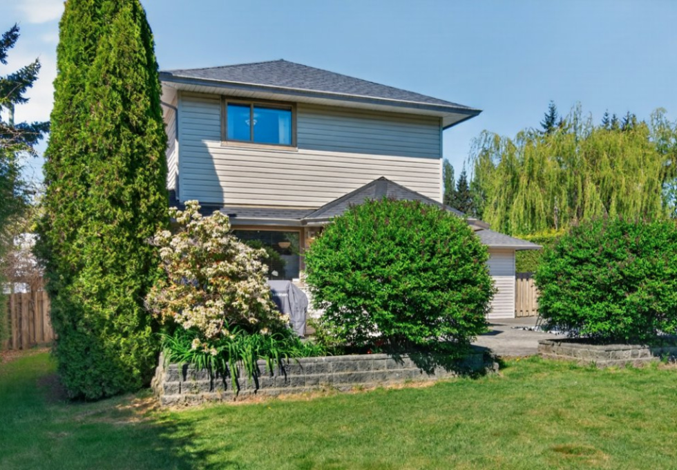 869 Nicholls Rd, Campbell River