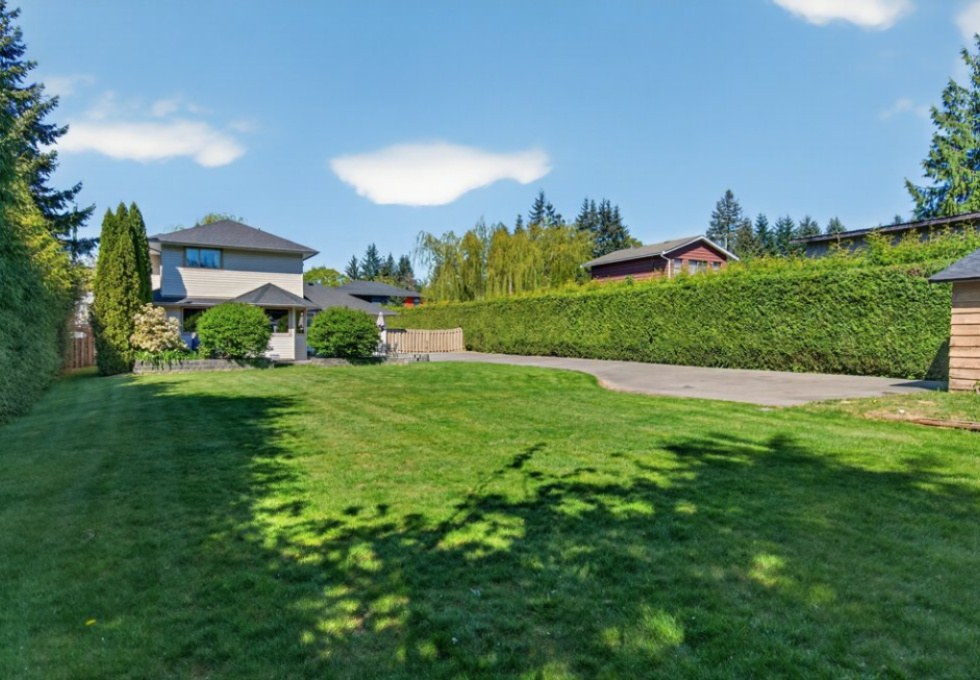 869 Nicholls Rd, Campbell River