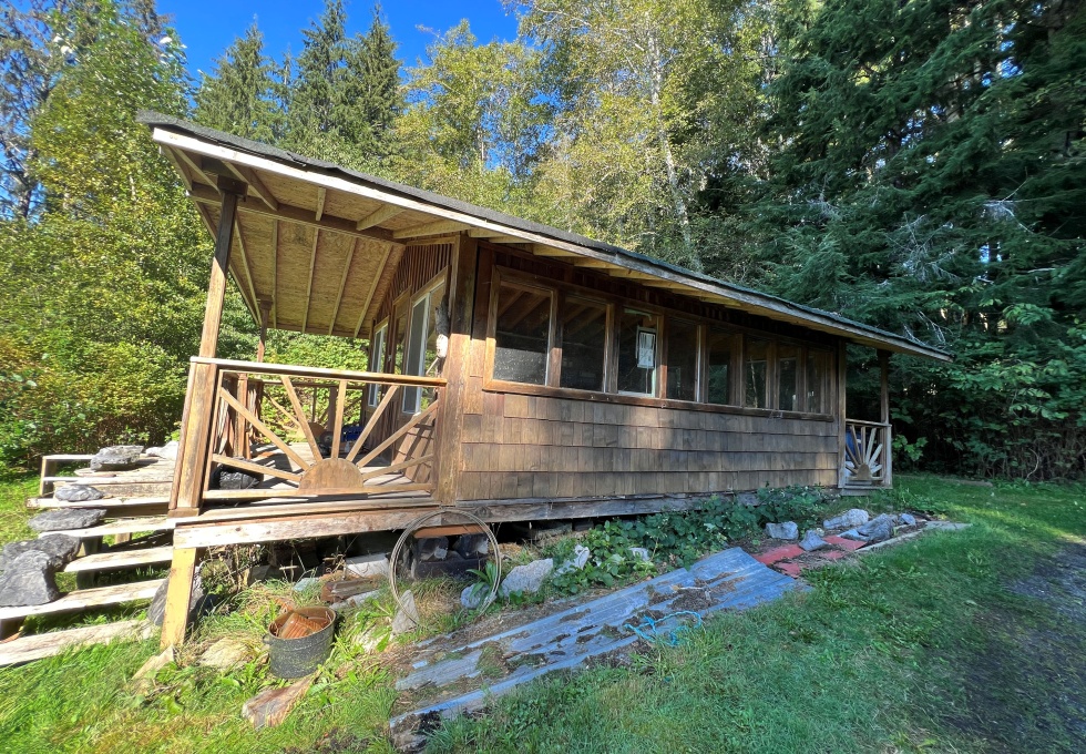 BCOceanfront-RupertInlet-RuralResidentialLicenceHomestead