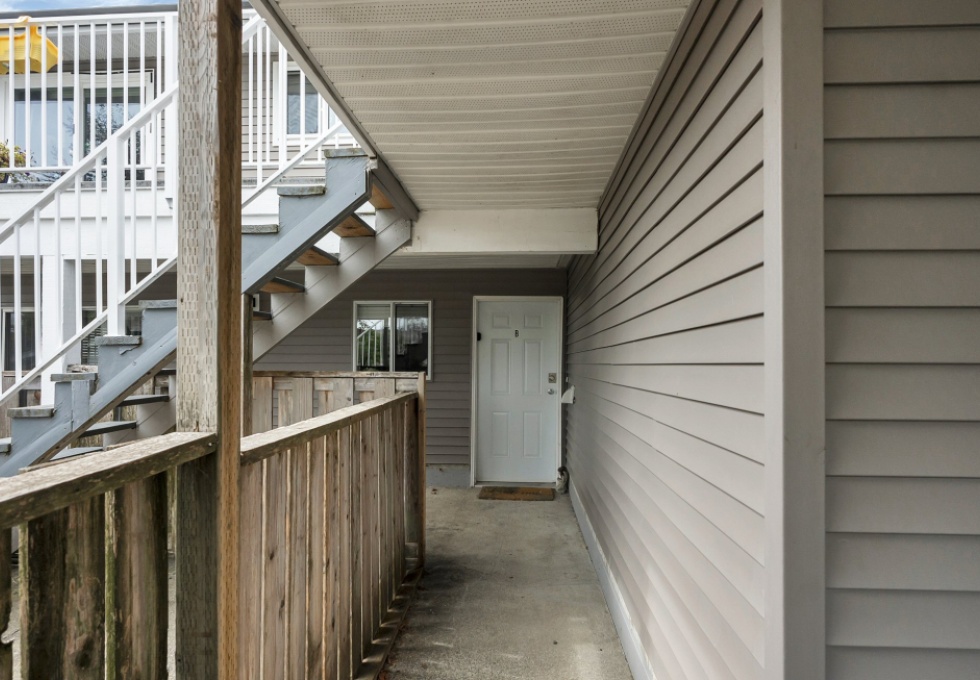 BCO - 875 Alder St S
