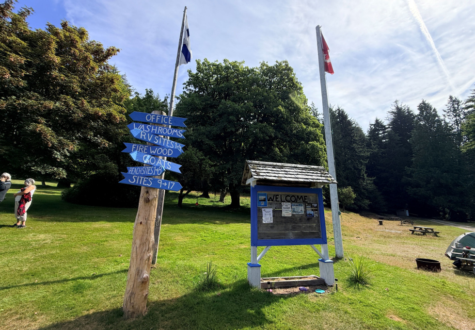 185 Kaleva Rd - campsite signage