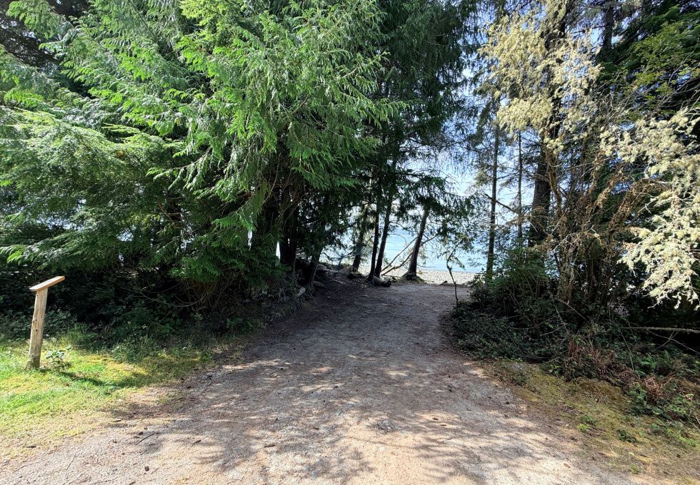 185 Kaleva Rd - oceanfront campsite
