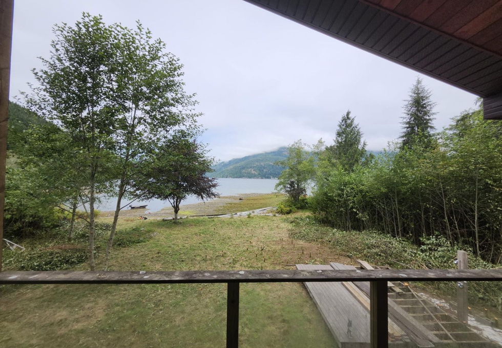 DL389 McBride Bay