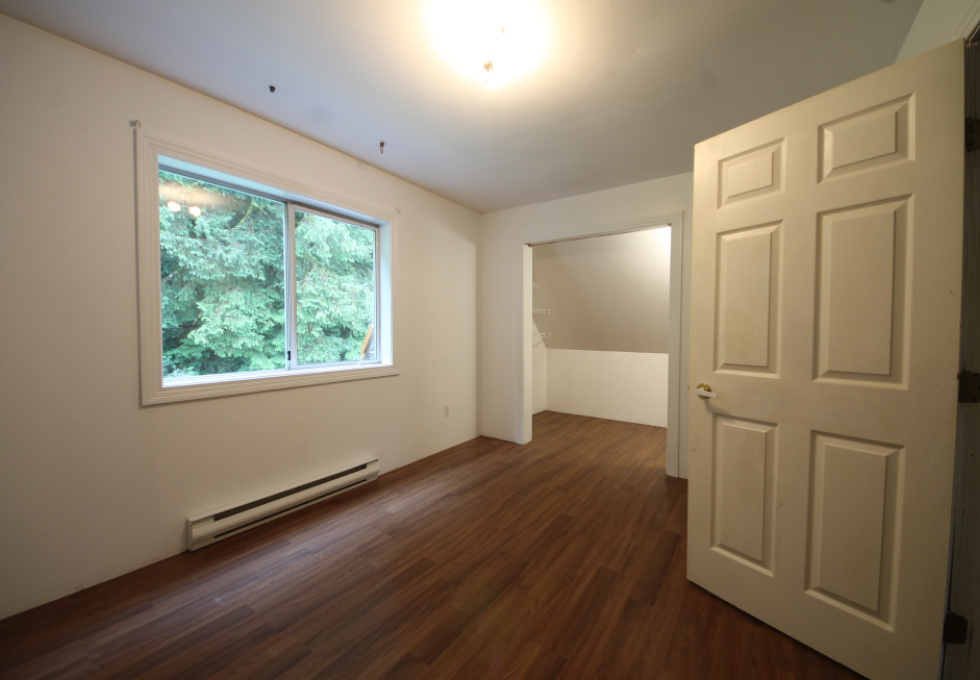 406 Ferris Rd Zeballos