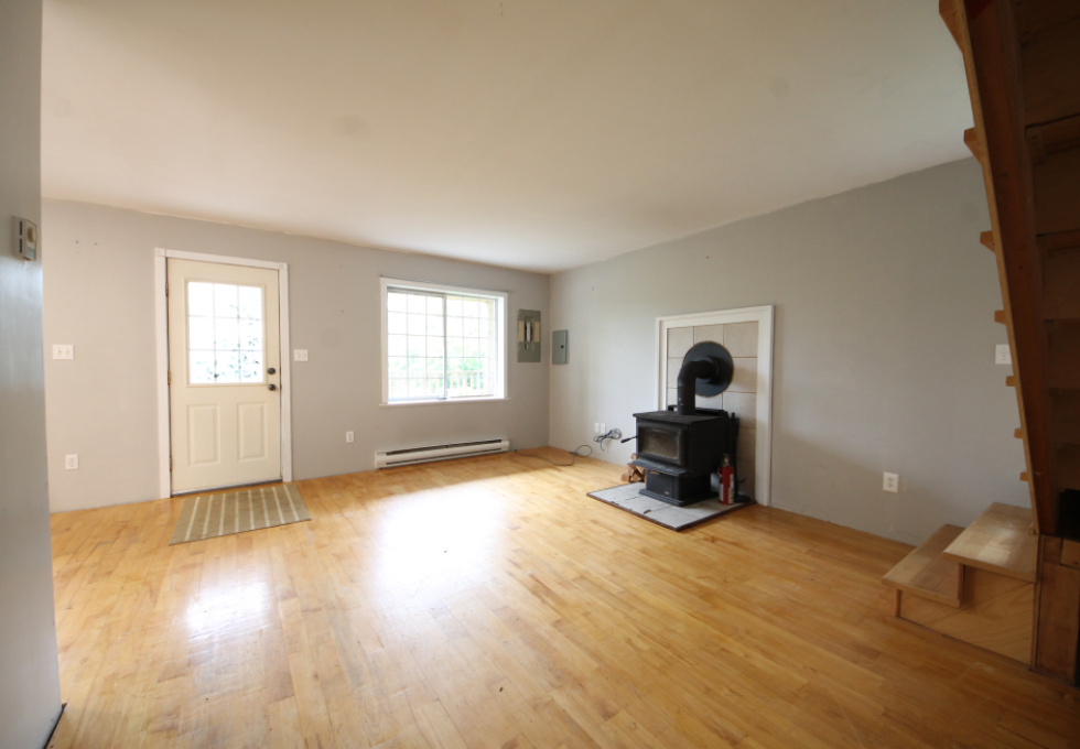 406 Ferris Rd Zeballos