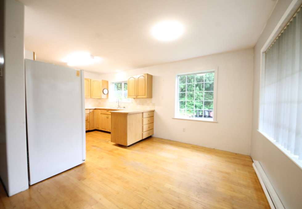 406 Ferris Rd Zeballos