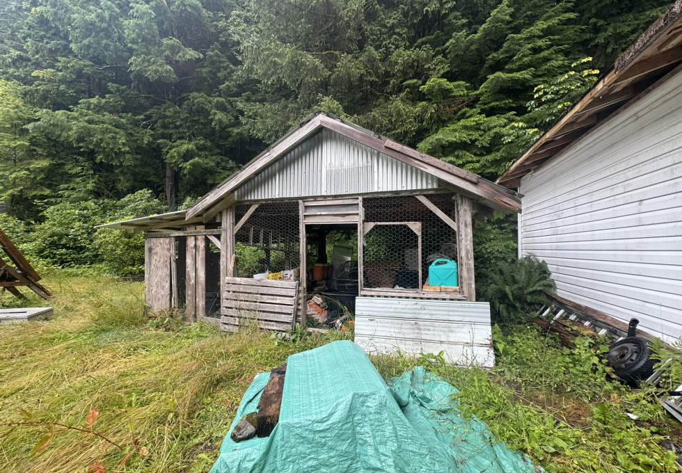 406 Ferris Rd Zeballos