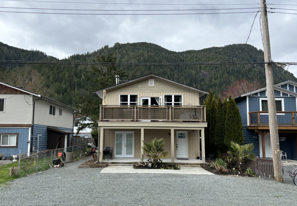 248 Alpine View Rd Tahsis