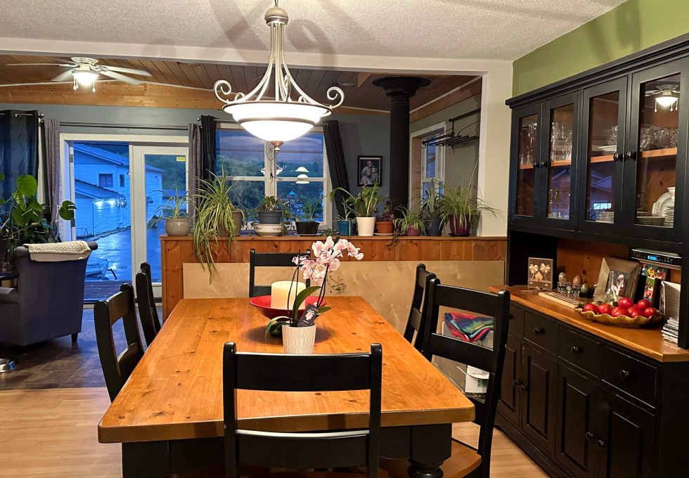 248 Alpine View Rd Tahsis