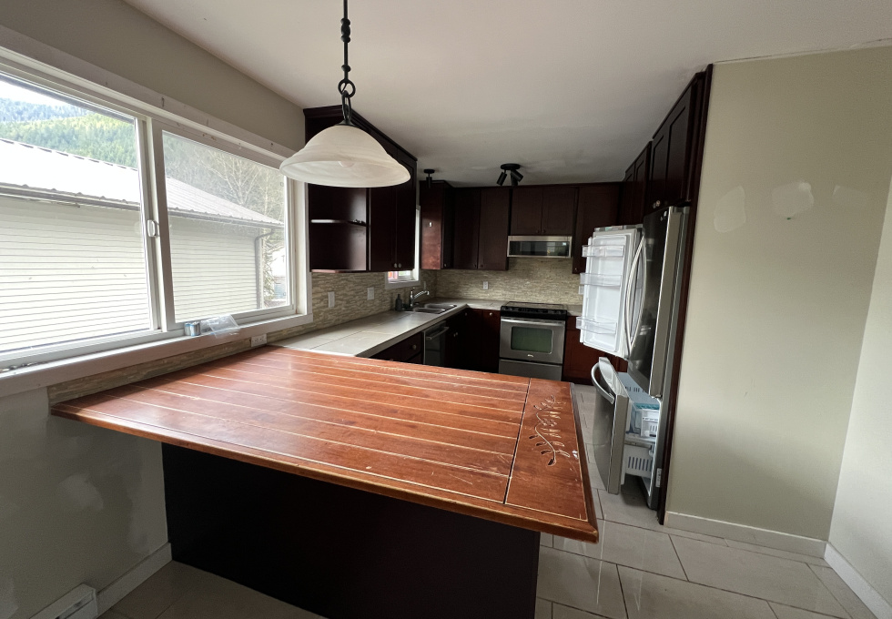 248 Alpine View Rd Tahsis