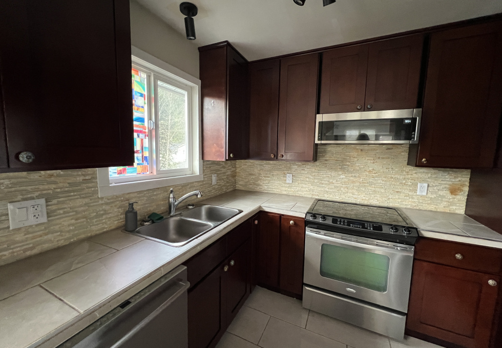 248 Alpine View Rd Tahsis