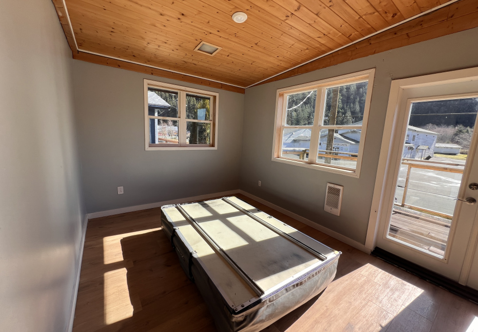 248 Alpine View Rd Tahsis