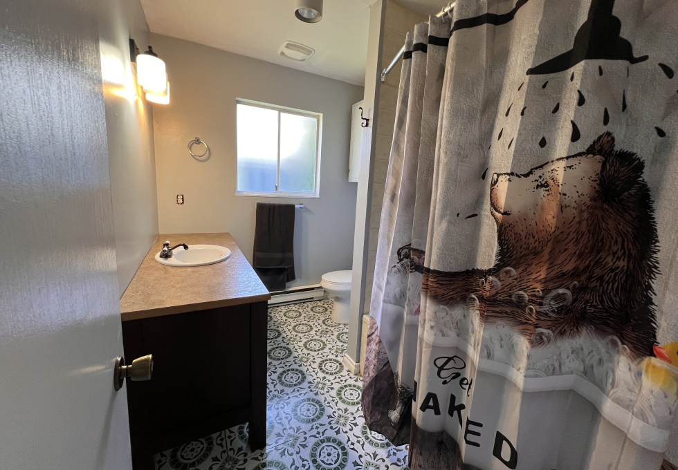 248 Alpine View Rd Tahsis